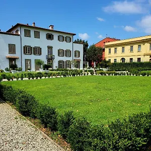  Appartamento La - Convenient For Sardinia And Corsica - 4 Beds - Private Parking Included With Italia